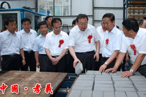 山西孝義固定式建筑垃圾制磚生產(chǎn)線(xiàn)